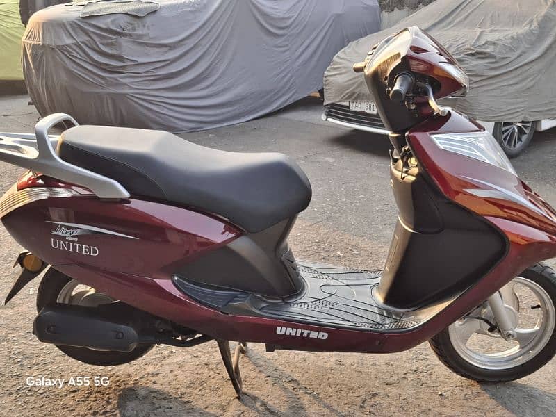 UNITED SCOOTY 2023/24 Model 1