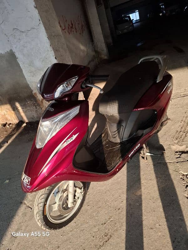 UNITED SCOOTY 2023/24 Model 6