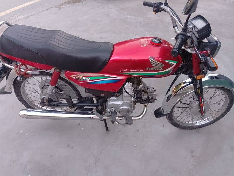 Honda cd 70 model 2015 4