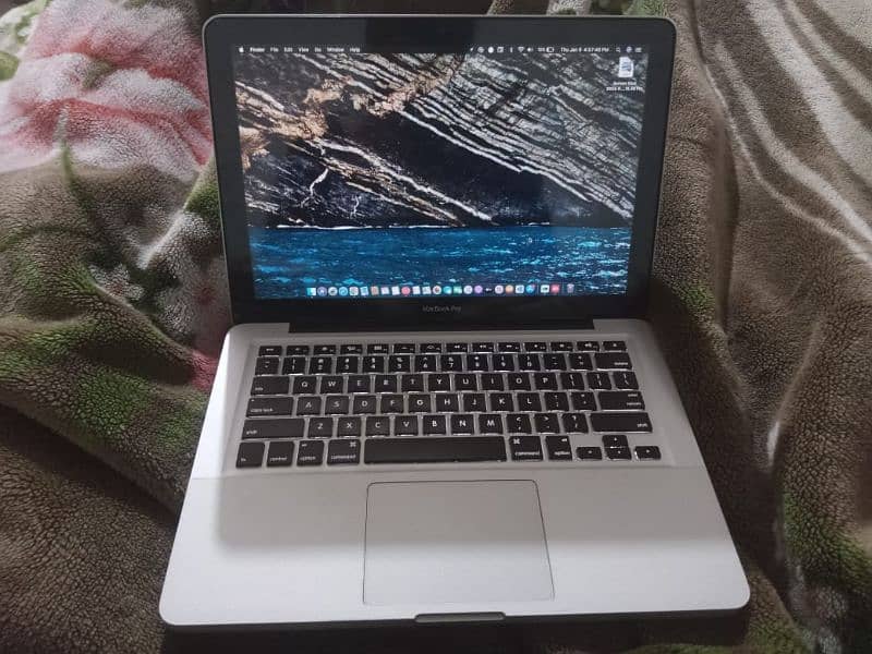 Apple laptop MacBook Pro (13-inch, Mid 2012) 2