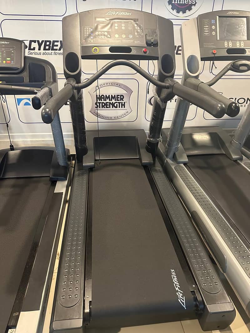 American Fitness Running Treadmill for sale | Slightly Use |USA IMPORT 8