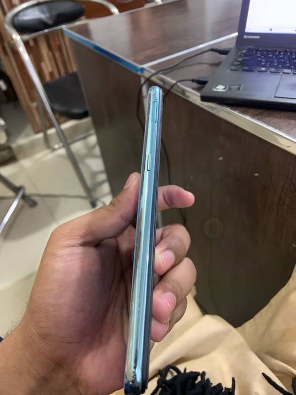 Vivo s1 8 ram 256 Rom 3