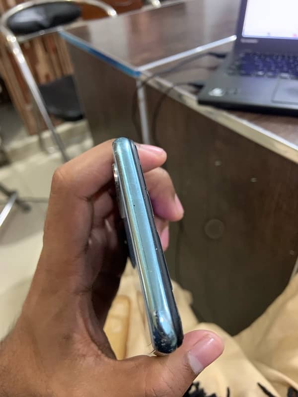 Vivo s1 8 ram 256 Rom 4