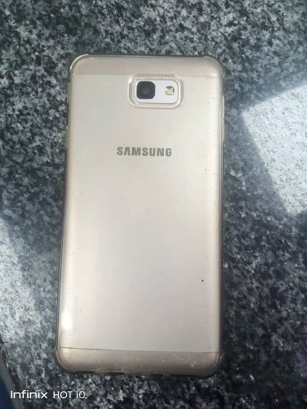 am selling my samsung j7 prime 0