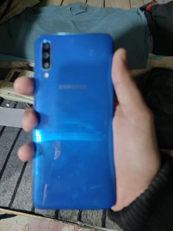 Samsung a50 6/128 4