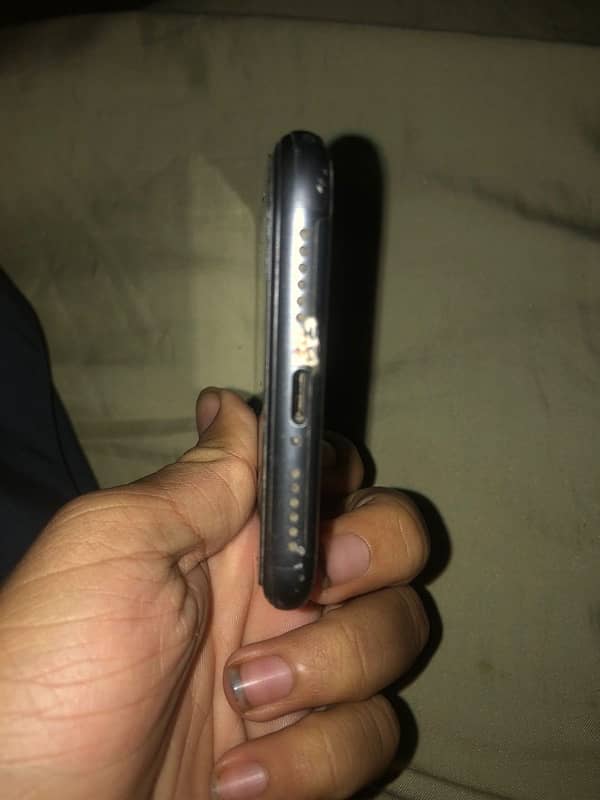 iphone 11 pta 4