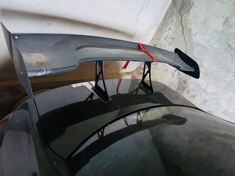 car spoiler 0