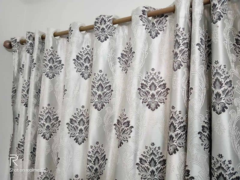 4 pieces Curtains. 1