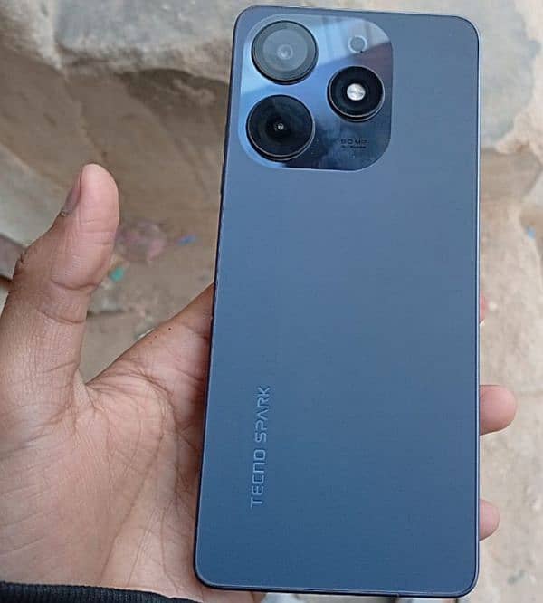 TECNO SPARK 10PRO AVAILABLE FOR URGENT SELL 0