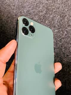 Iphone 11pro max in new condition