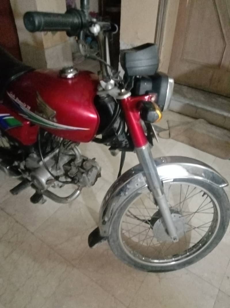 Honda CD70 for Sale 2