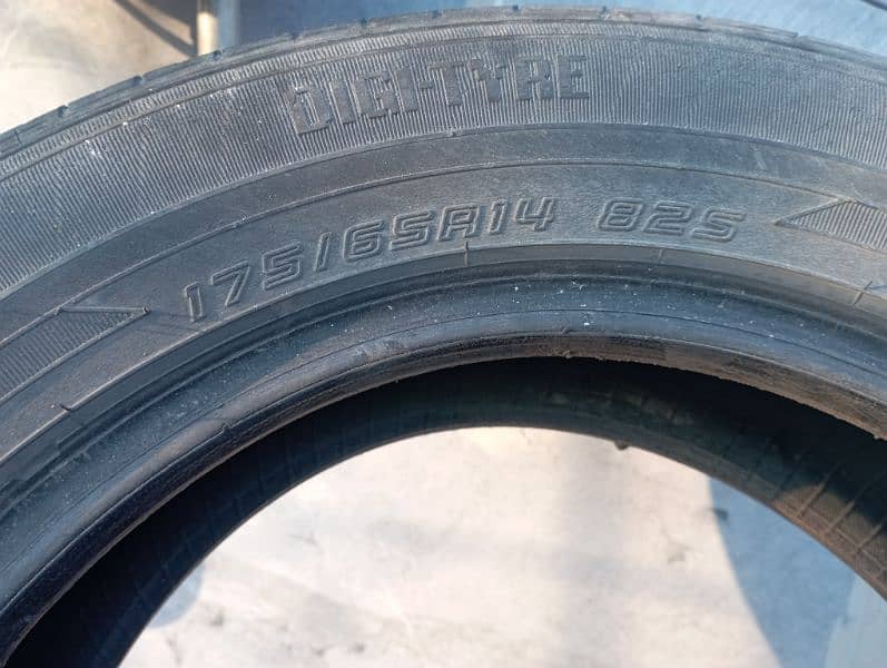 tyre Dunlop 1