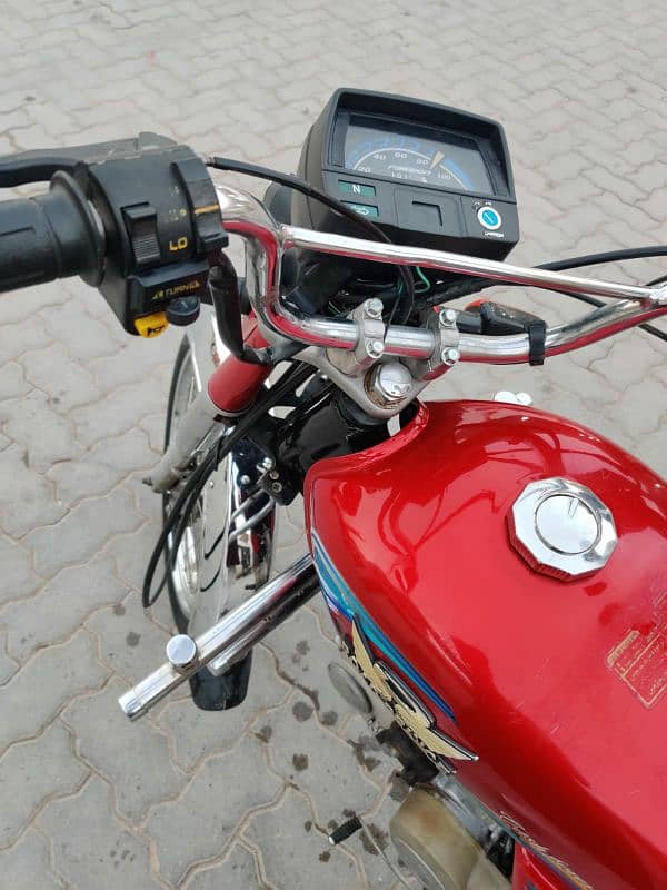 Road Price 70cc (Lush Condition) Registered 2023 4