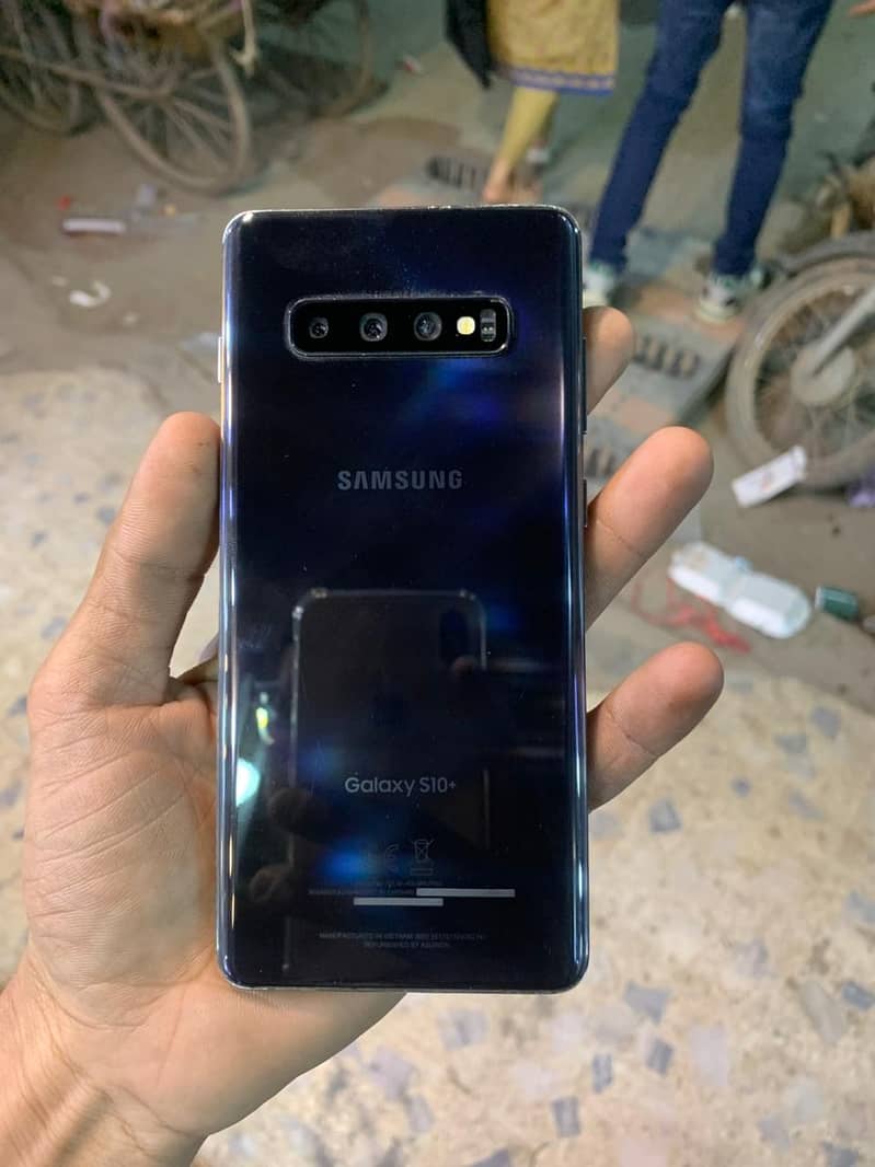 Samsung Mobile S10 Plus 4