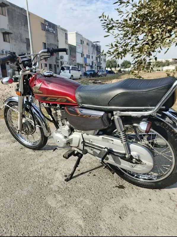 Honda cg 125 self start special edition 0