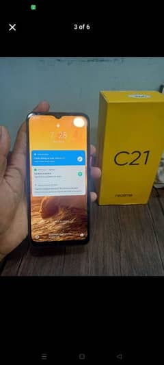 Realme C21