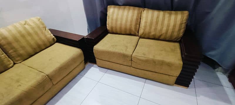 5 seater sofas 0