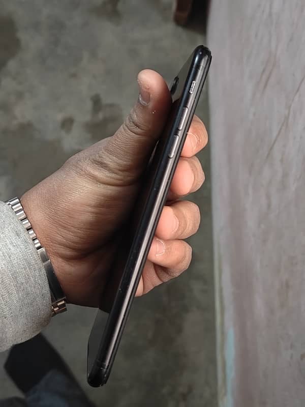 iphone 7 plus pta approved 4