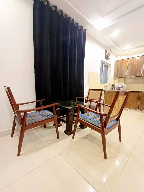 Furnished 1 Bed Flat For Rent in Bahria Town Lahore 6