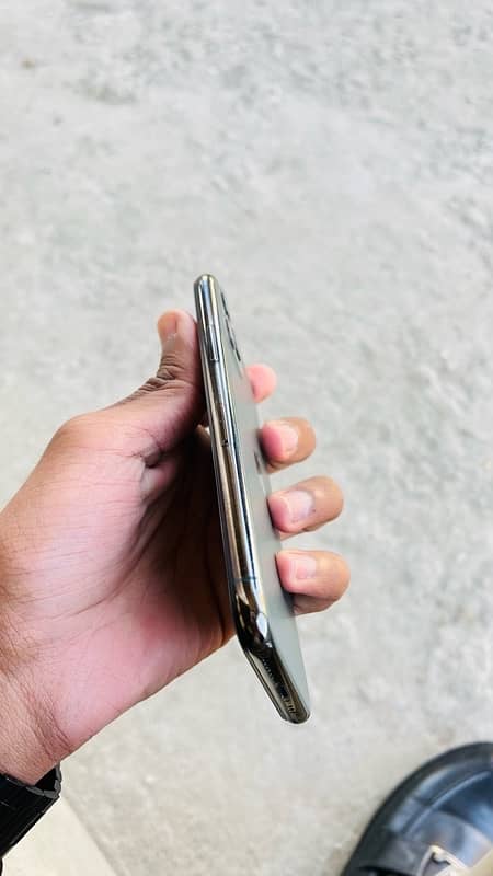 iphone 11 pro 7