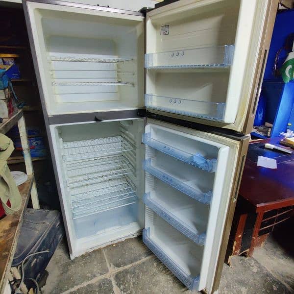 Haier full size refrigerator 1