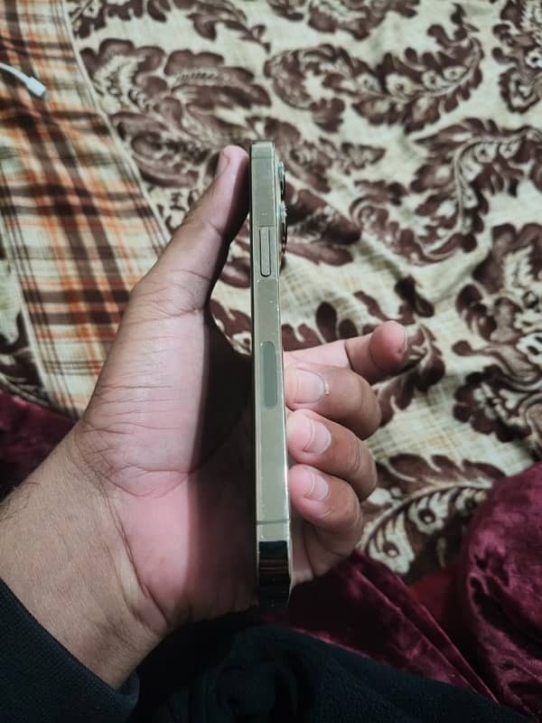 i phone 13 pro non pta 128 gb 10/10 condition 2