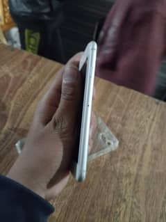 I phone 8;64gb