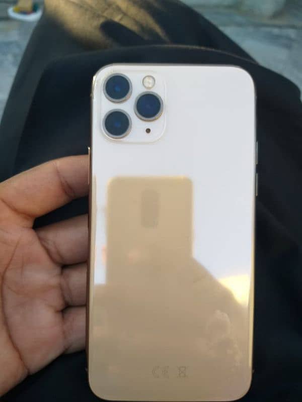 new I phone 11 Brand new face id off just 0