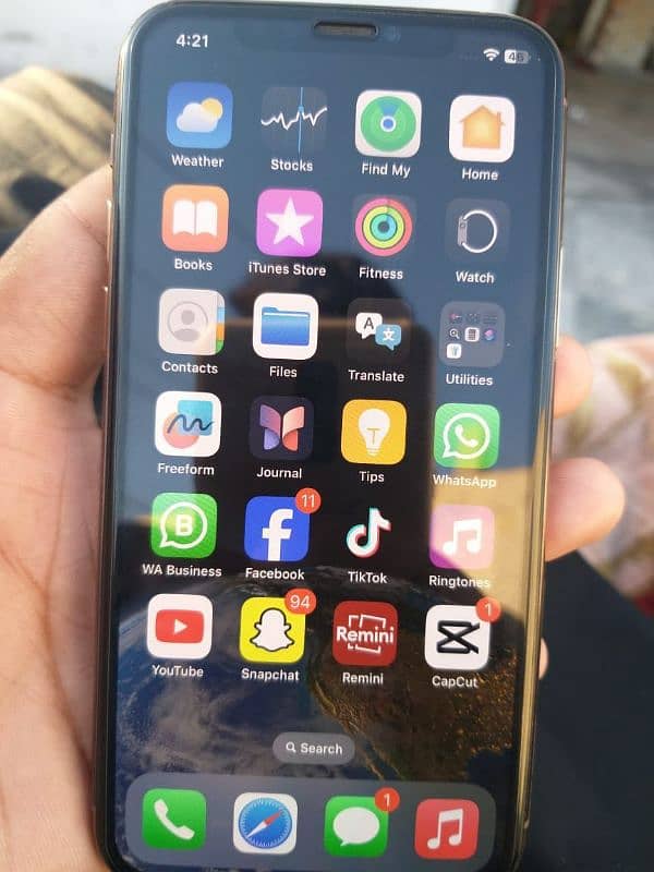 new I phone 11 Brand new face id off just 2