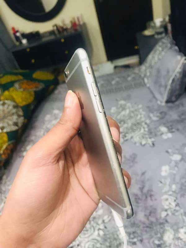 iphone 6 64 GB PTA 1