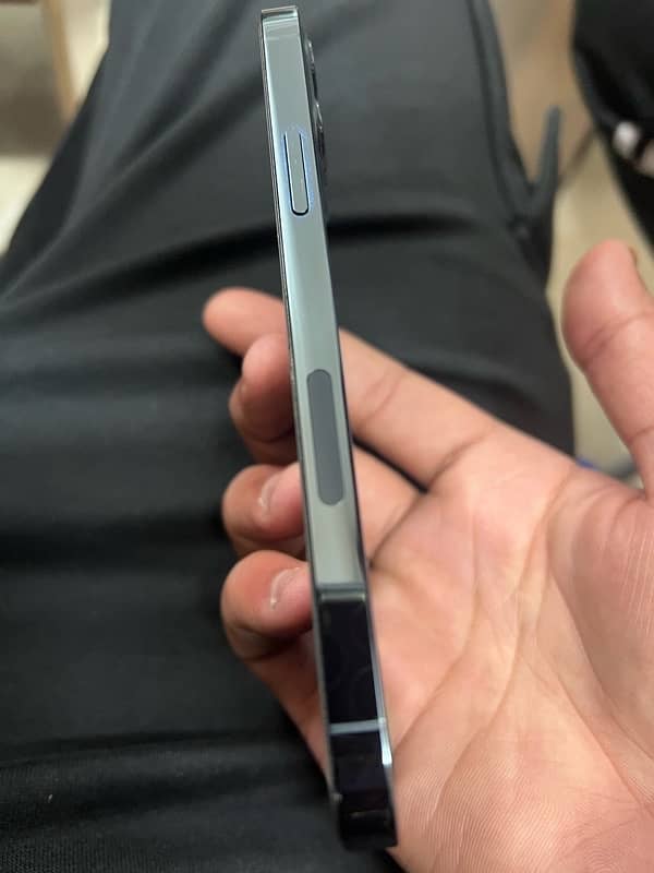 iphone12pro 128gb water pek 10/10 condition 1