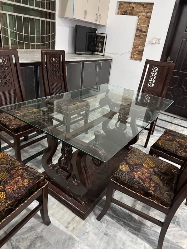 BIG DINNING TABLE WITH SIX CHAIRS 1