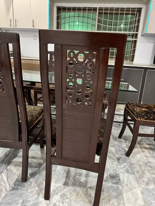 BIG DINNING TABLE WITH SIX CHAIRS 3