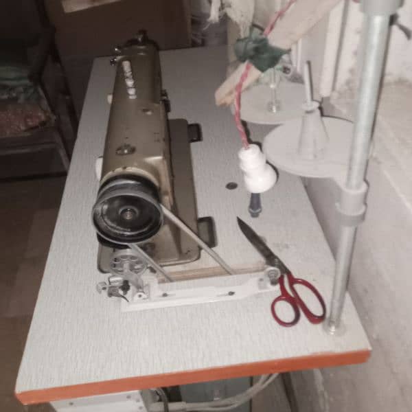 Sewing Machine New servo motor and New condition Best03492587700 4