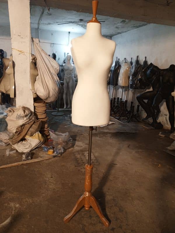 mannequin dummy 4