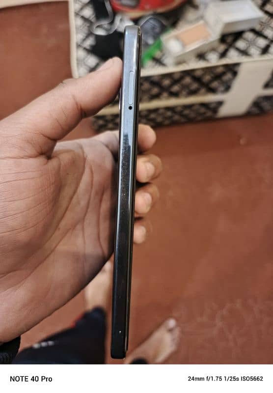 Infinix zero X Pro 8+3/128 GB 4