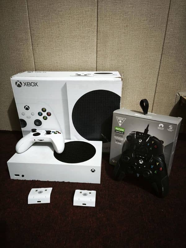 Xbox Series S (Urgent Sale) 1