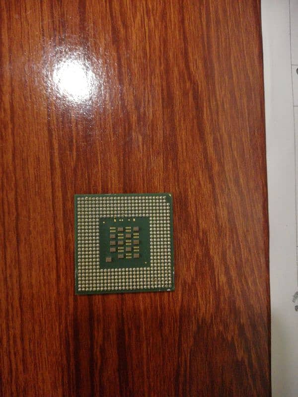 Intel Core i5 2400 3.1ghz processor chat me for final price 2