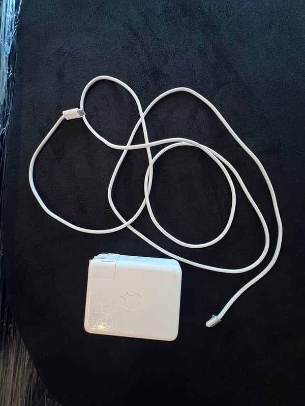 original mac book charger 140W 0