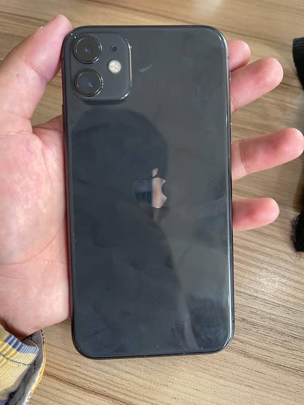 iPhone 11 - 64gb Factory Unlocked 87% battery 0