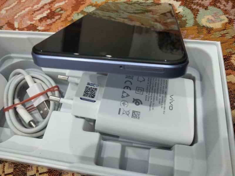 Vivo Y17s 4/128 new condition with all accessories 03124008516 4