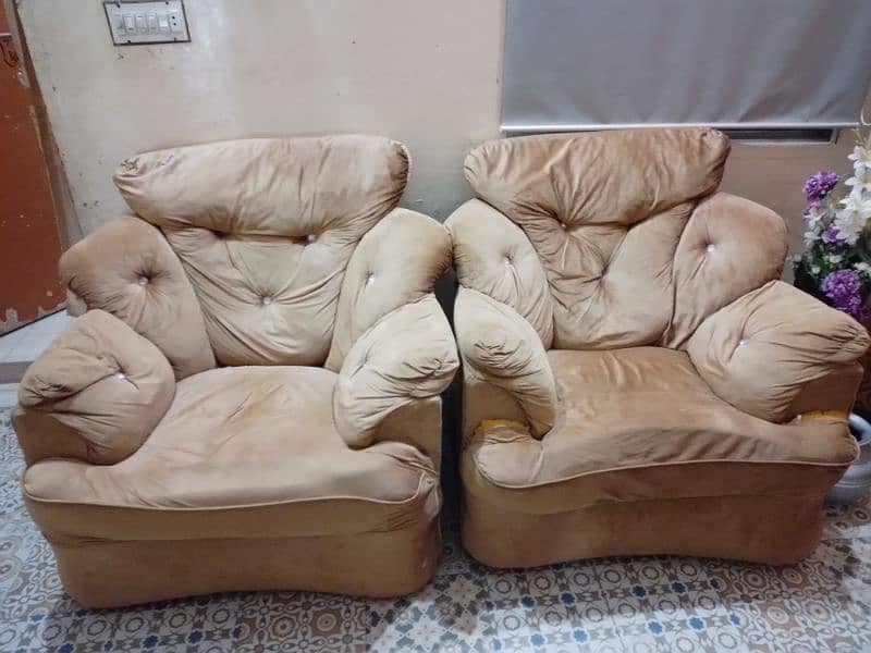 Sofa Set 5 Seater Available 2