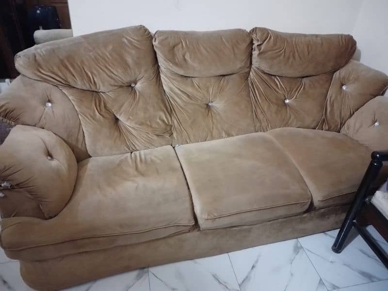 Sofa Set 5 Seater Available 3