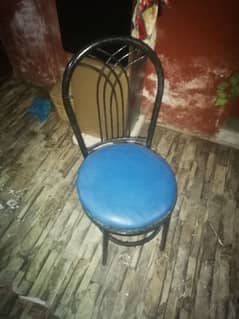 4 chairs dining table