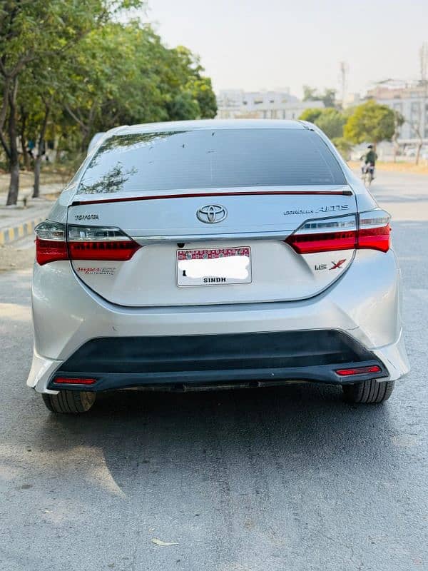 Toyota Corolla Altis 2021 4