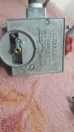 THERMOSTAT FOR GEYSER WITH PILOT PIPES AMD BURNER PIPE WITH SAFETY VA