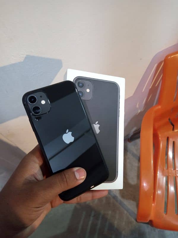 iPhone 11 (0317 5283560) 0