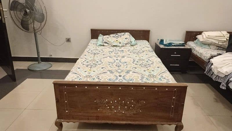 Two Single Bed For Sale 0