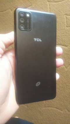 TCL phone 3 GB ram 32 GB memory 12 android version facelock open.