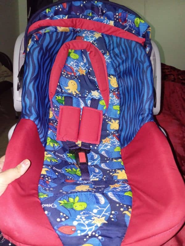 Baby Cot/Car Seat For Babies. With Belt and Soft Cushing 0